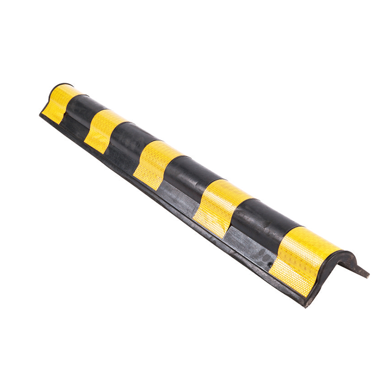 PS035 Gumeni kutni štitnici PS035 Gumeni kutni štitnici